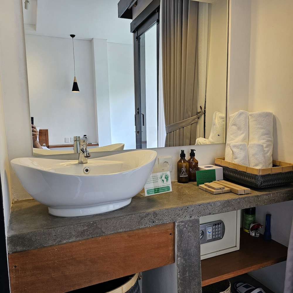 Standard Twin Room - Photo 14
