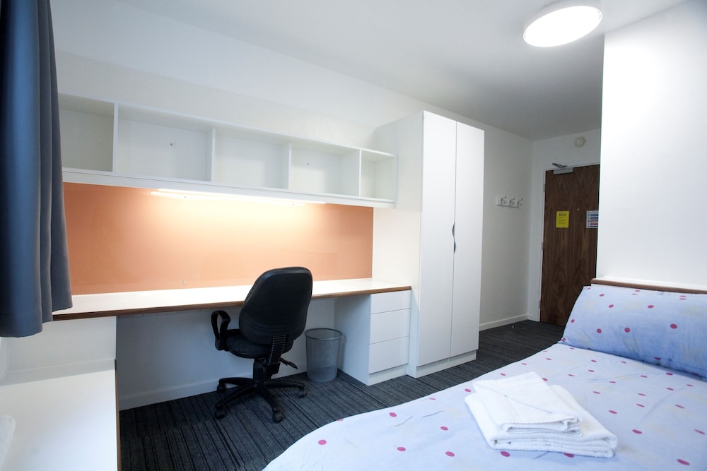 Standard Single Room, Ensuite photo 2