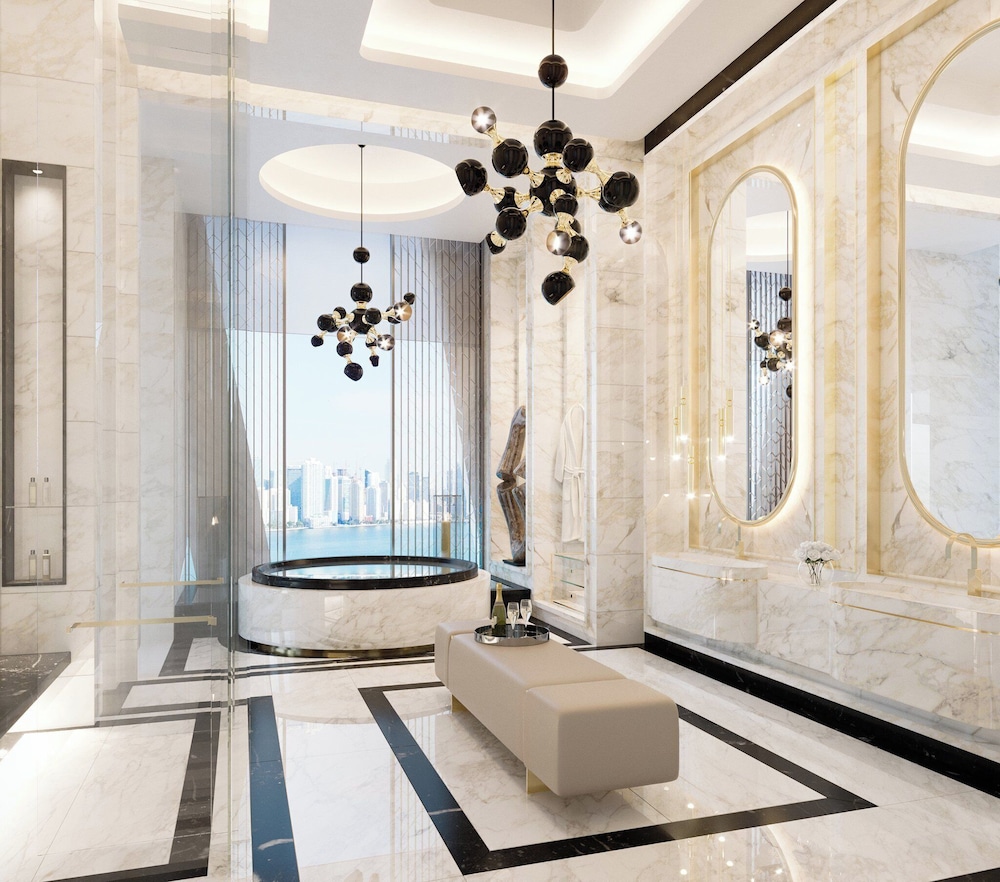 Royal Penthouse photo 2