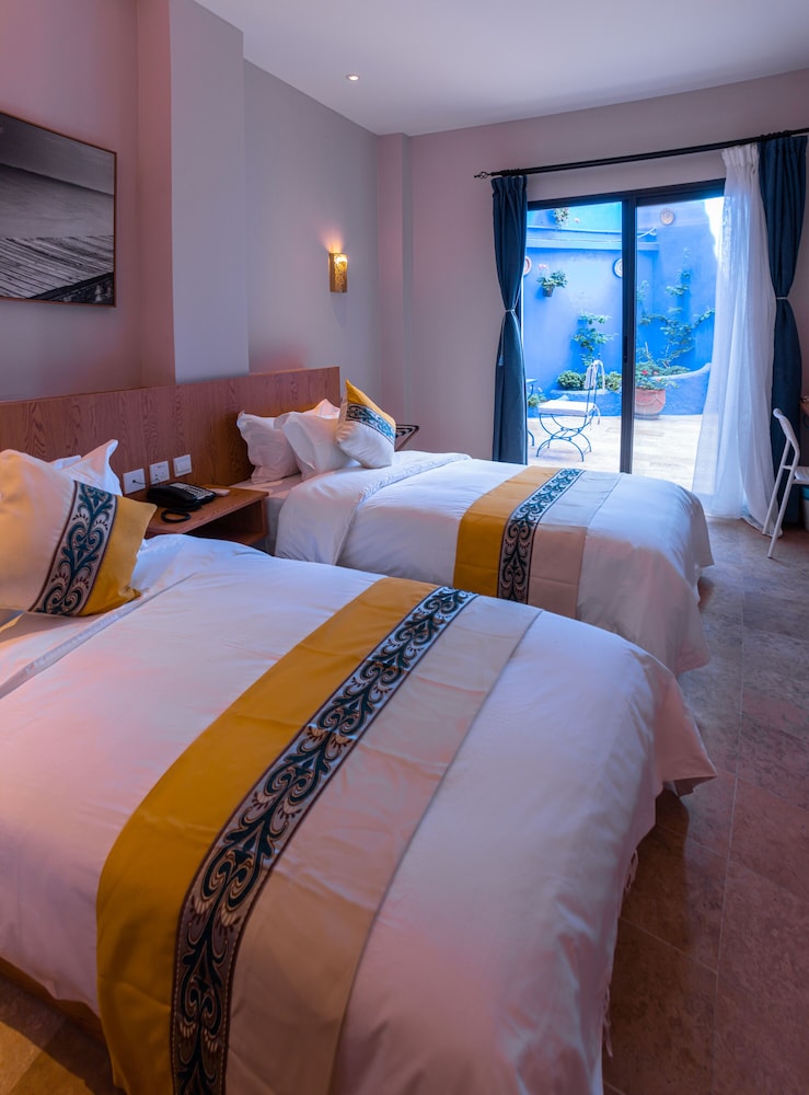 Standard Twin Room, 2 Twin Beds, Smoking, Garden View photo 3