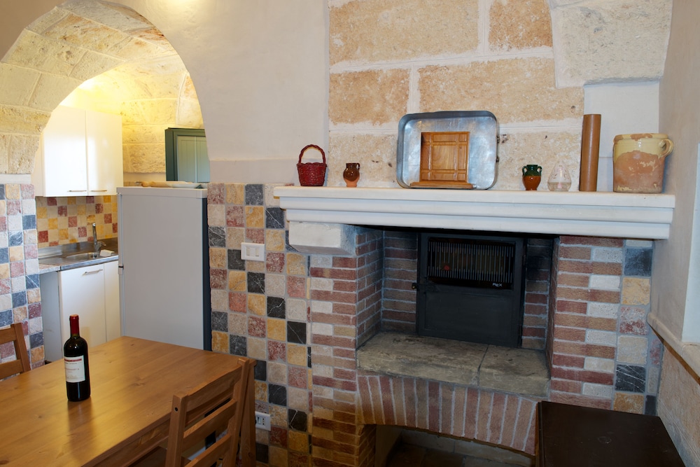 Apartment, Kitchenette, Courtyard View