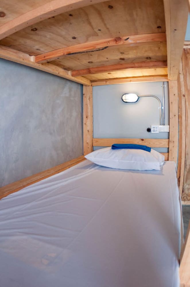 Economy Shared Dormitory, Mixed Dorm, City View photo 3