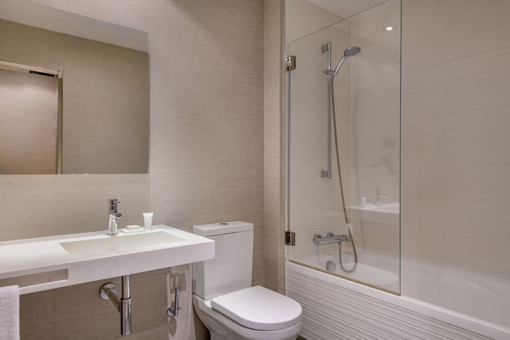 Standard Double Room Single Use - Photo 5