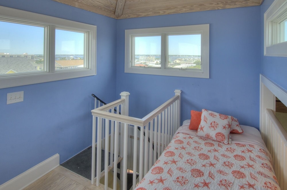 House, 5 Bedrooms photo 1