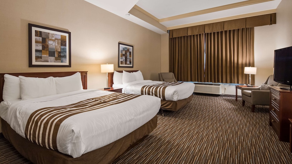 Standard Room, 2 Queen Beds, Accessible, Refrigerator & Microwave (Refrigerator & Microwave) - Photo 2
