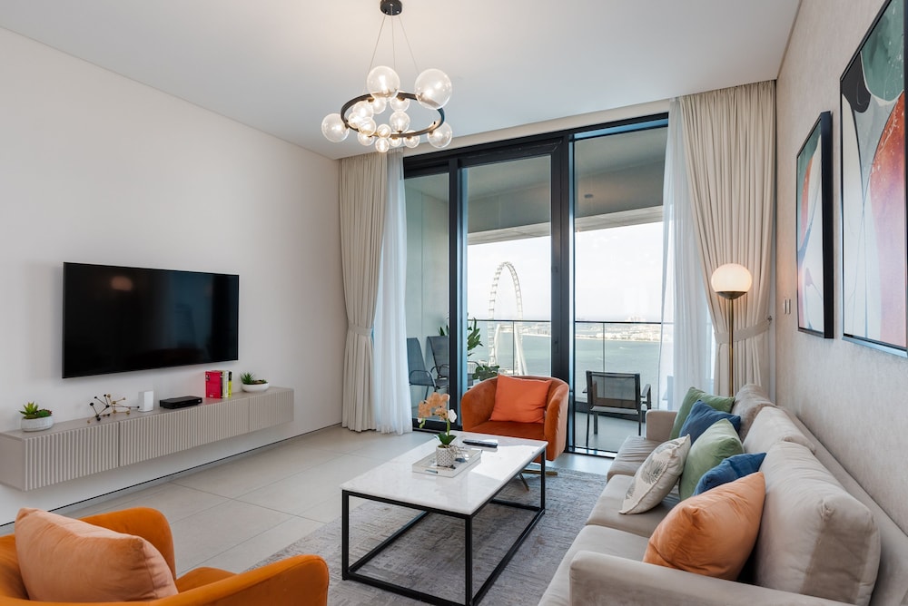 Apartment, Smoking