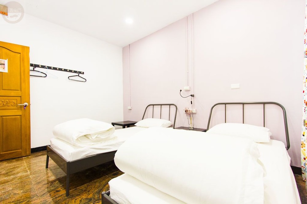 Classic Twin Room, 2 Twin Beds photo 1