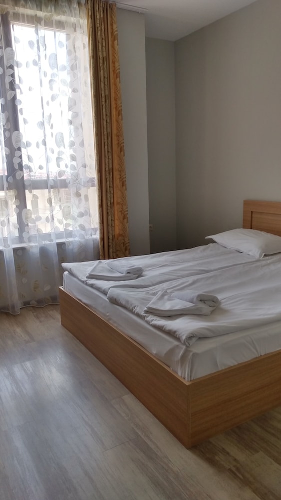 Apartment, 1 Bedroom, Balcony photo 3