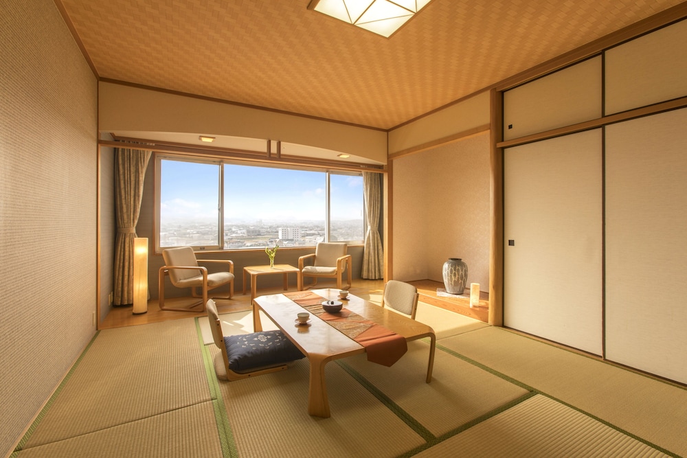 Japanese Room (10 Tatami)