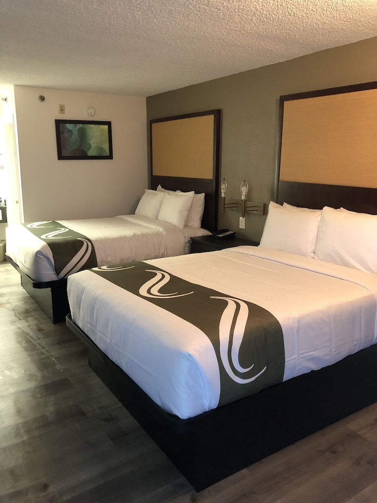 Standard Room, 2 Queen Beds, Non Smoking - Photo 1