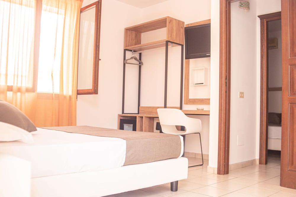 Superior Double or Twin Room photo 3