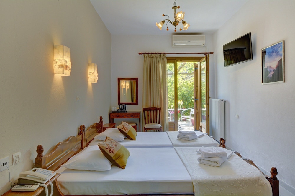 Double Room, Partial Sea View photo 3
