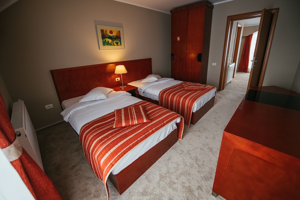 City Apartment, Multiple Beds photo 1