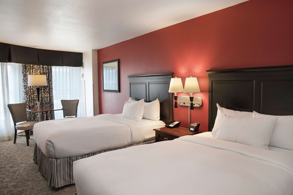 Room, Accessible, Bathtub (Mobility/Hearing) - Photo 1