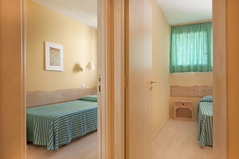 Standard Apartment, Balcony, Sea View - Photo 1