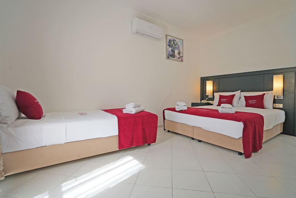 Triple Room, Balcony