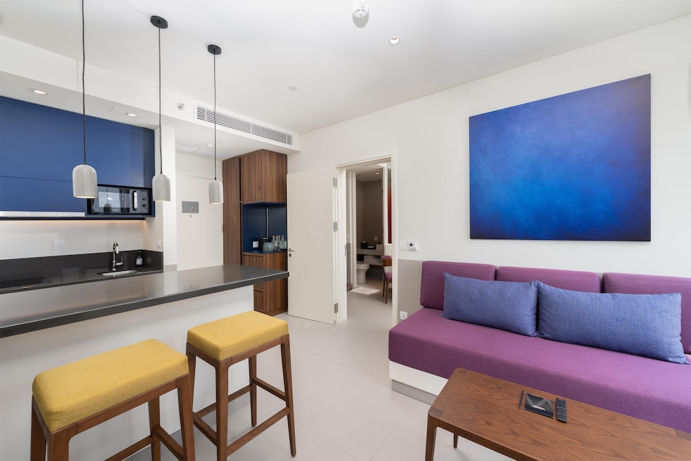 Suite, 2 Twin Beds, City View - Photo 1