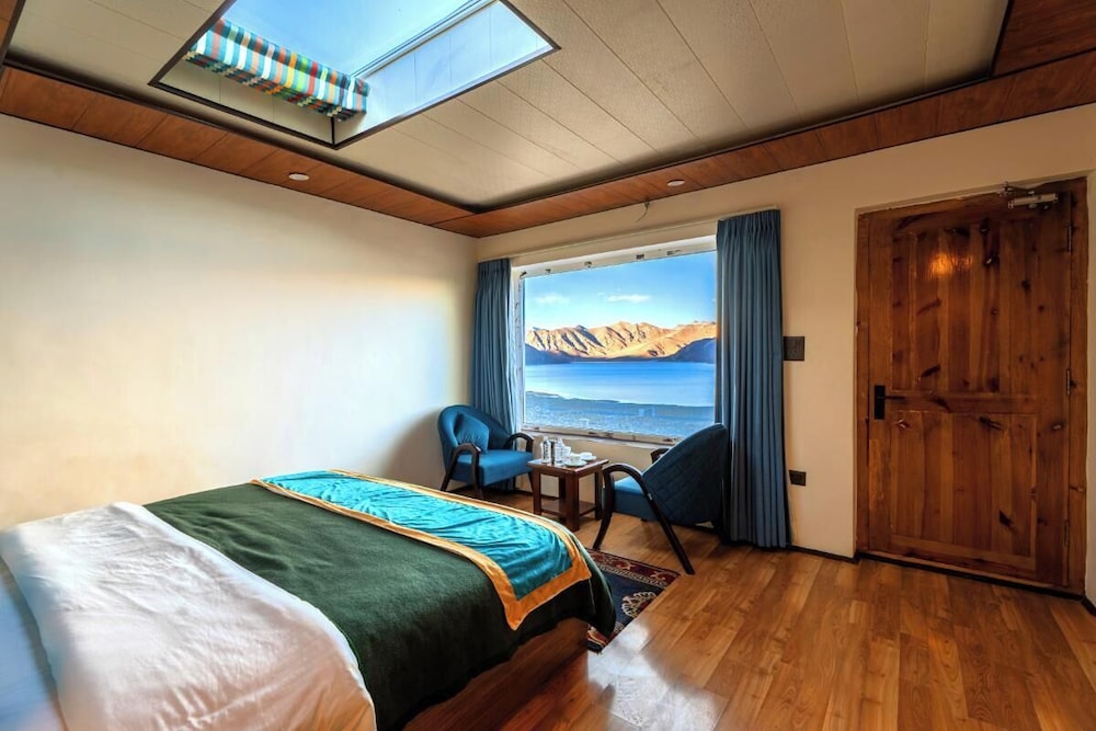 Premium Room, Lake View
