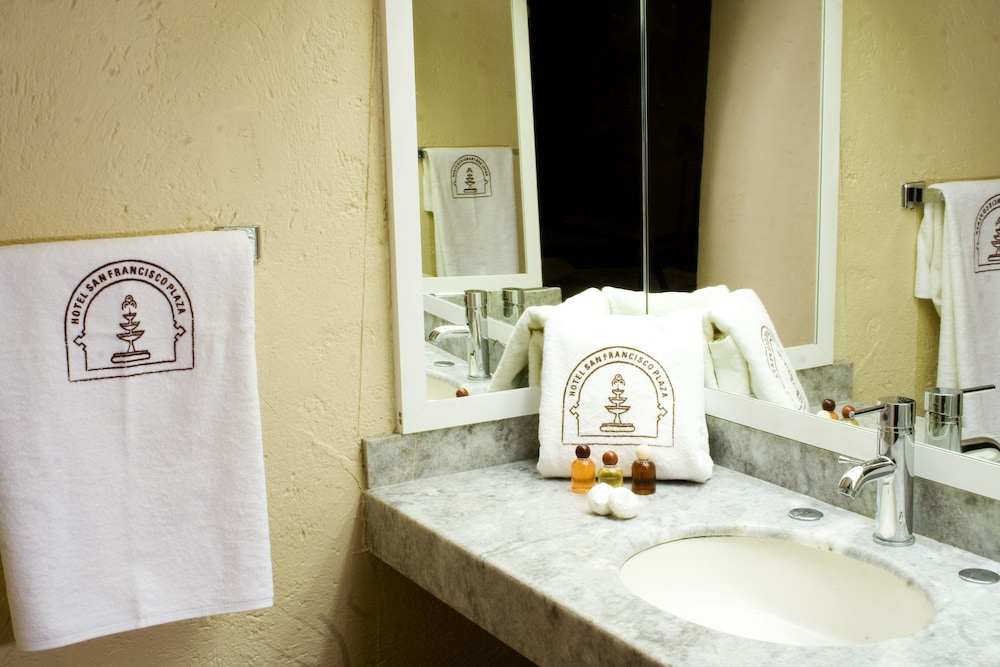 Standard Room - Photo 19