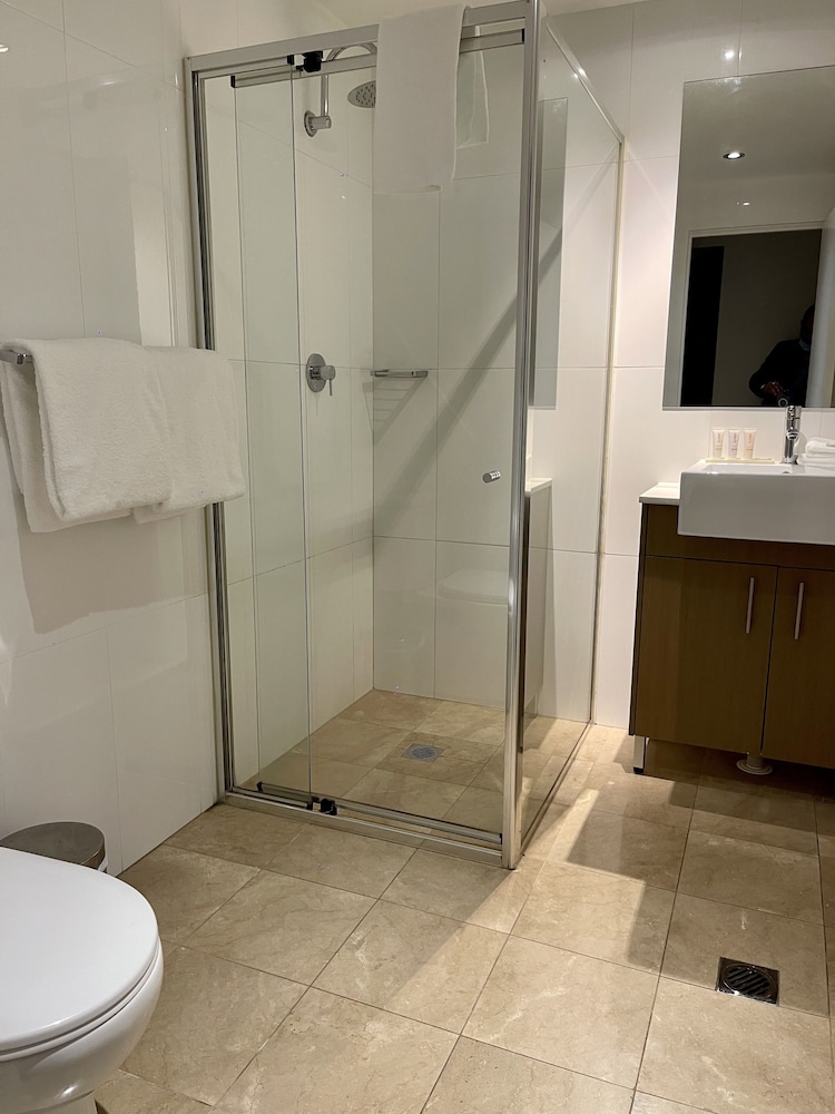 Executive Studio Apartment (Limited Housekeeping) thumbnail 6