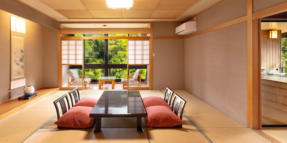 High-Grade Japanese-style Room [Tsuki] - River view, with scenic bath Onsen, Non Smoking photo 2