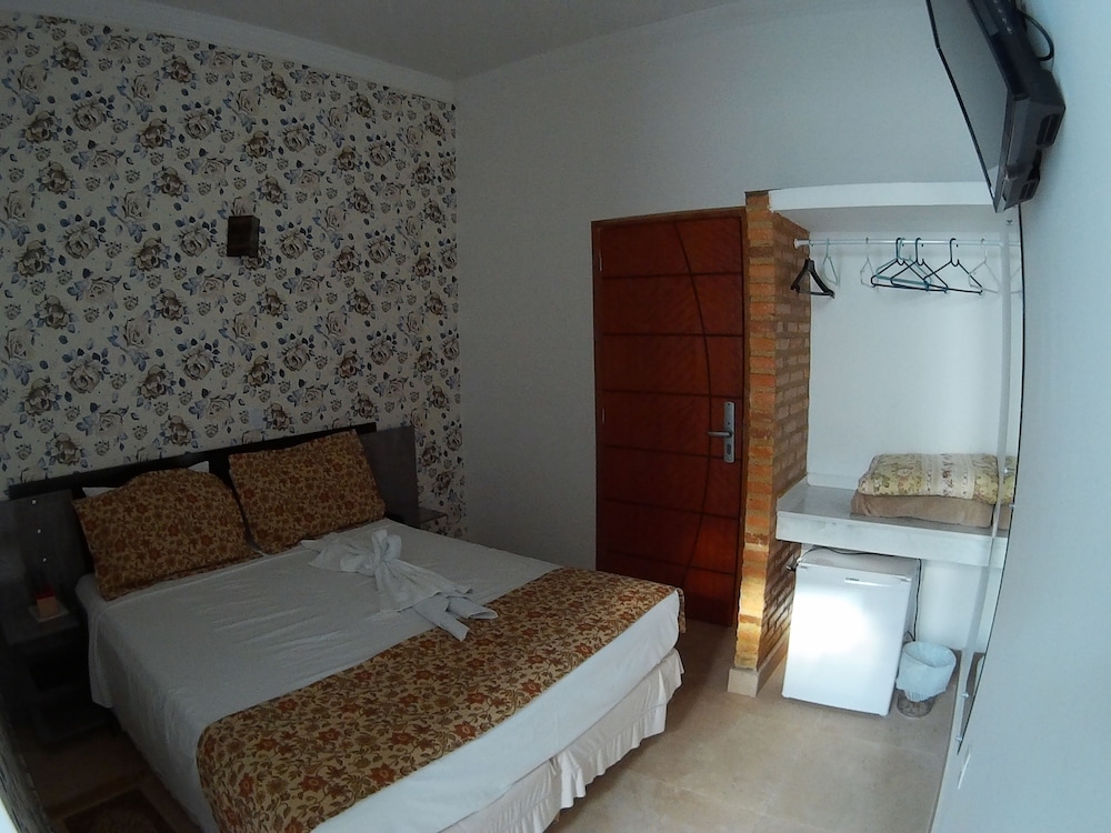 Deluxe Double Room, 1 Queen Bed photo 3