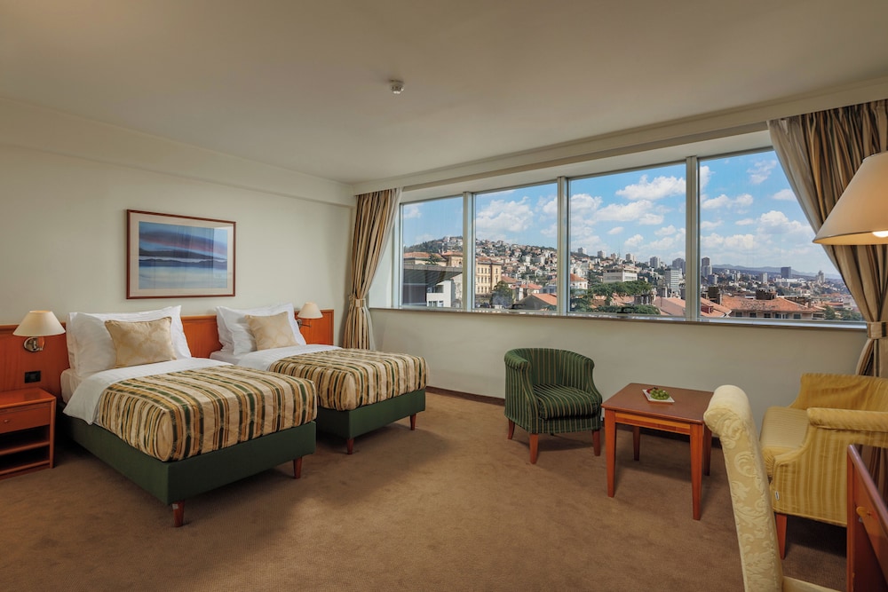 Superior Triple Room - Photo 3