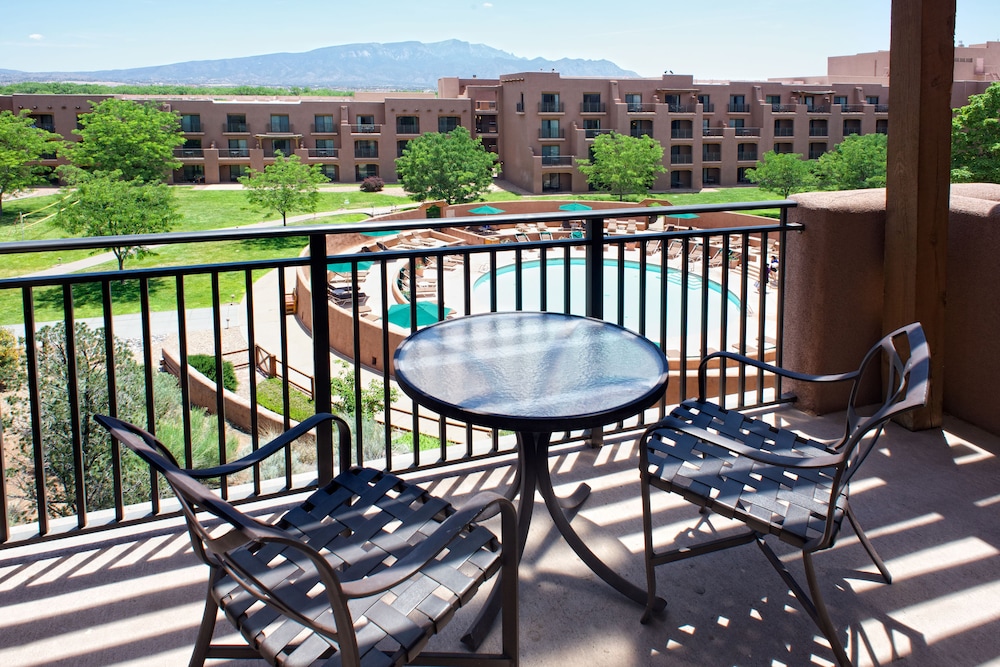 Room, 2 Queen Beds, Balcony - Photo 2