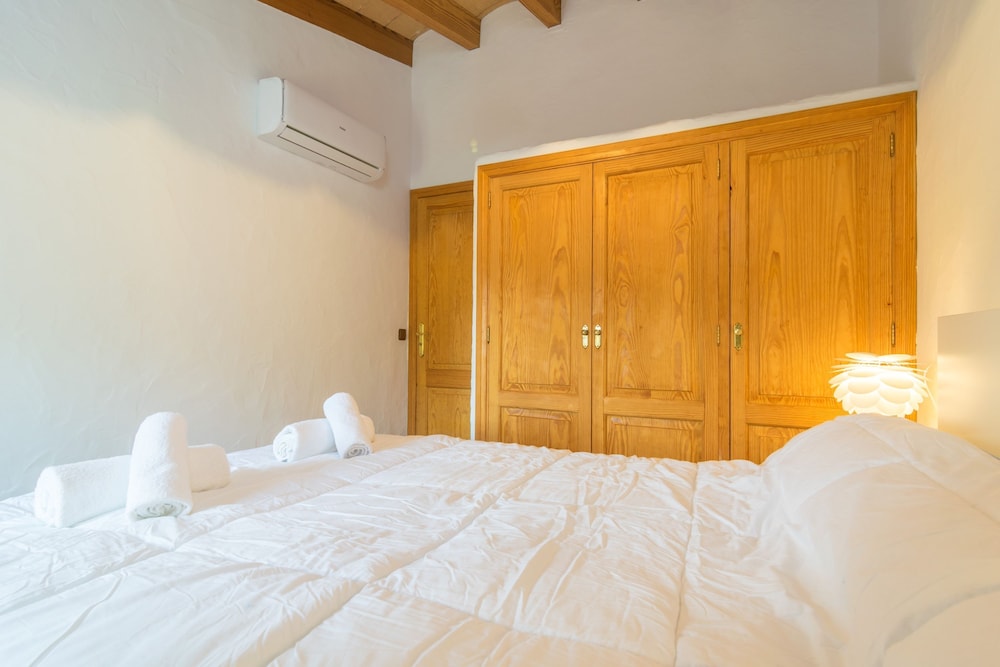 Villa photo 3