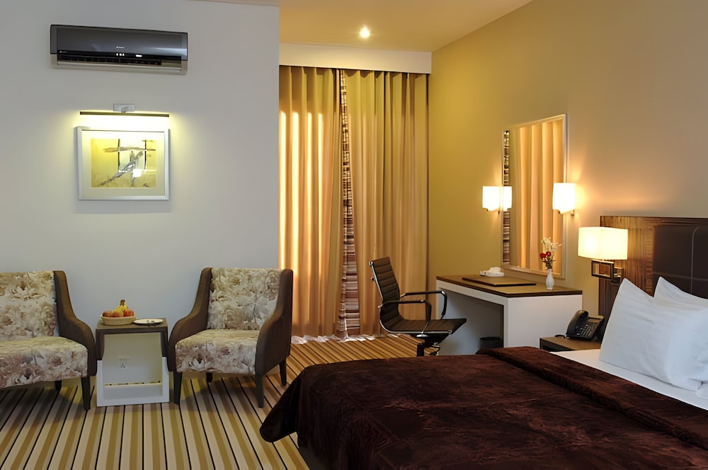 Standard Room photo 2