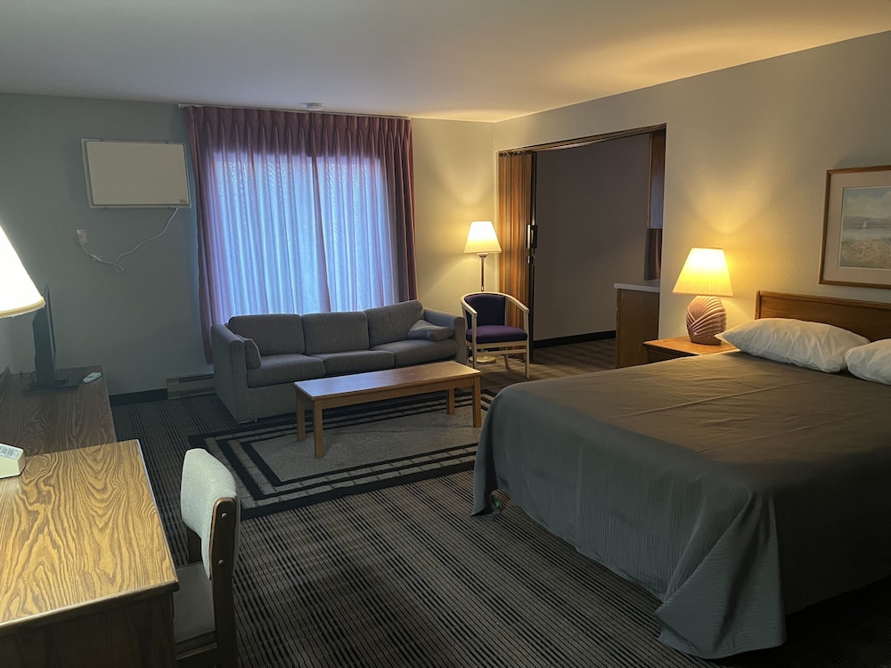 Queen Executive Suite photo 2