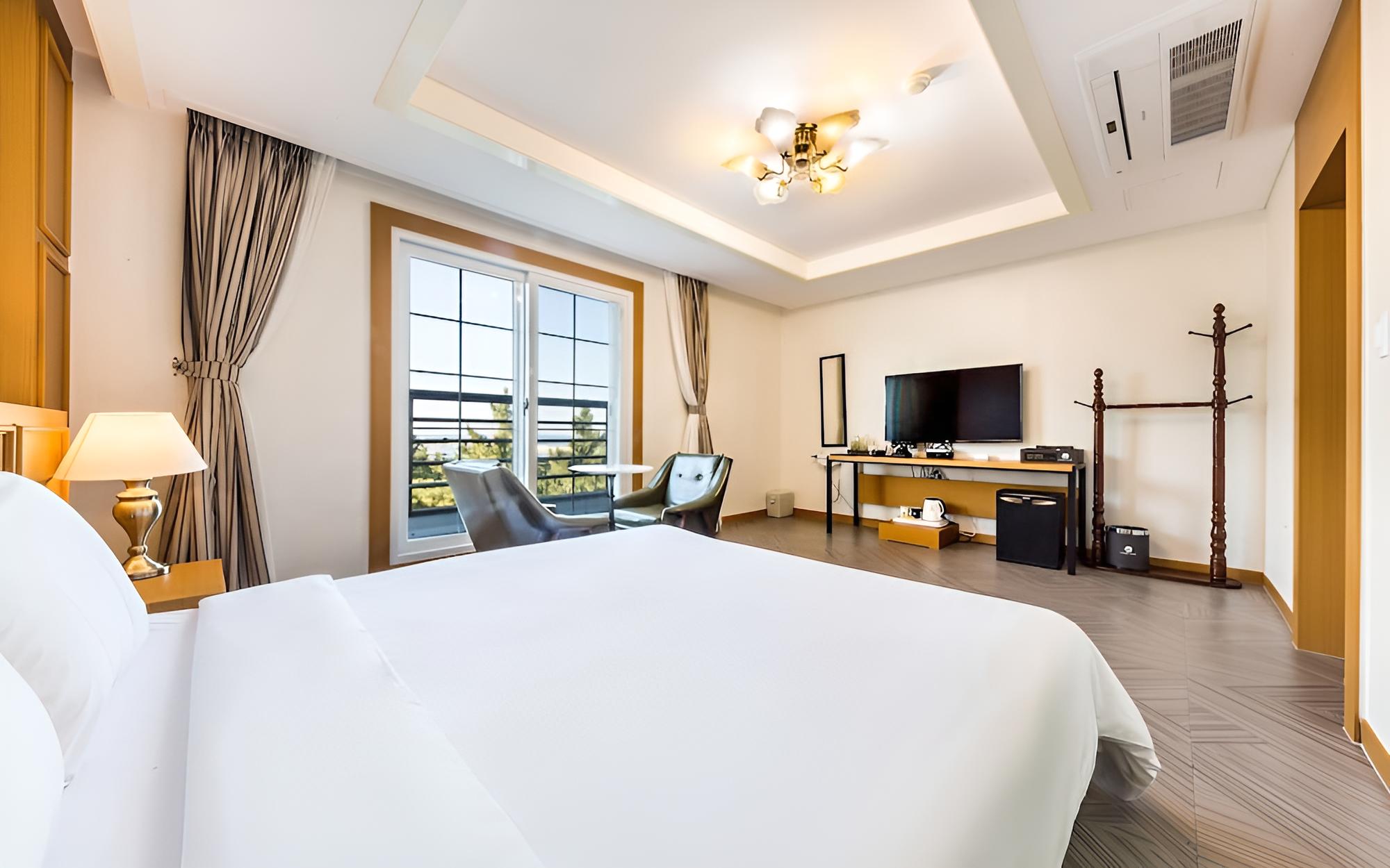 Room (Deluxe room) - Photo 4