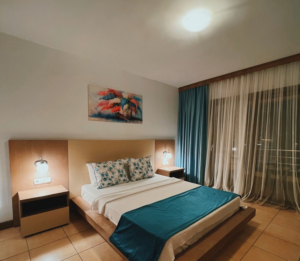 Standard Double or Twin Room photo 1