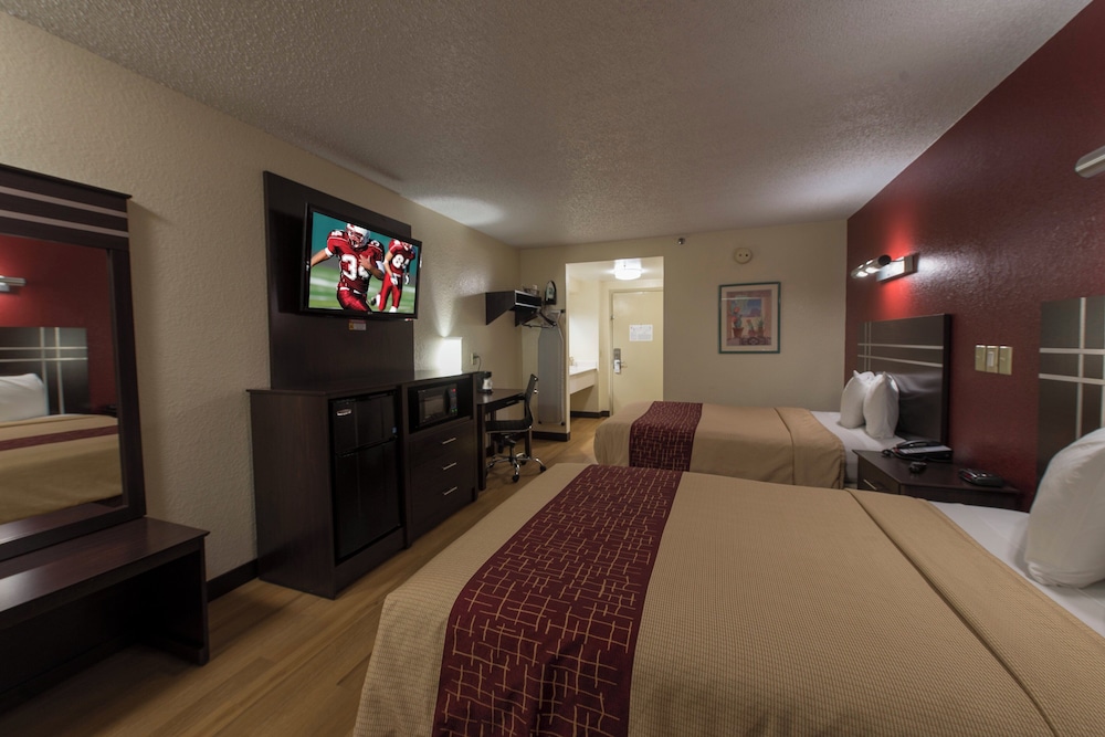 Deluxe Room, 2 Queen Beds, Accessible, Non Smoking - Photo 2