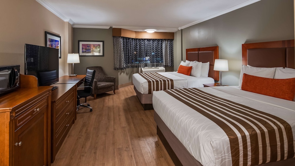 Suite, 2 Queen Beds, Non Smoking, Kitchen (Full Kitchen)