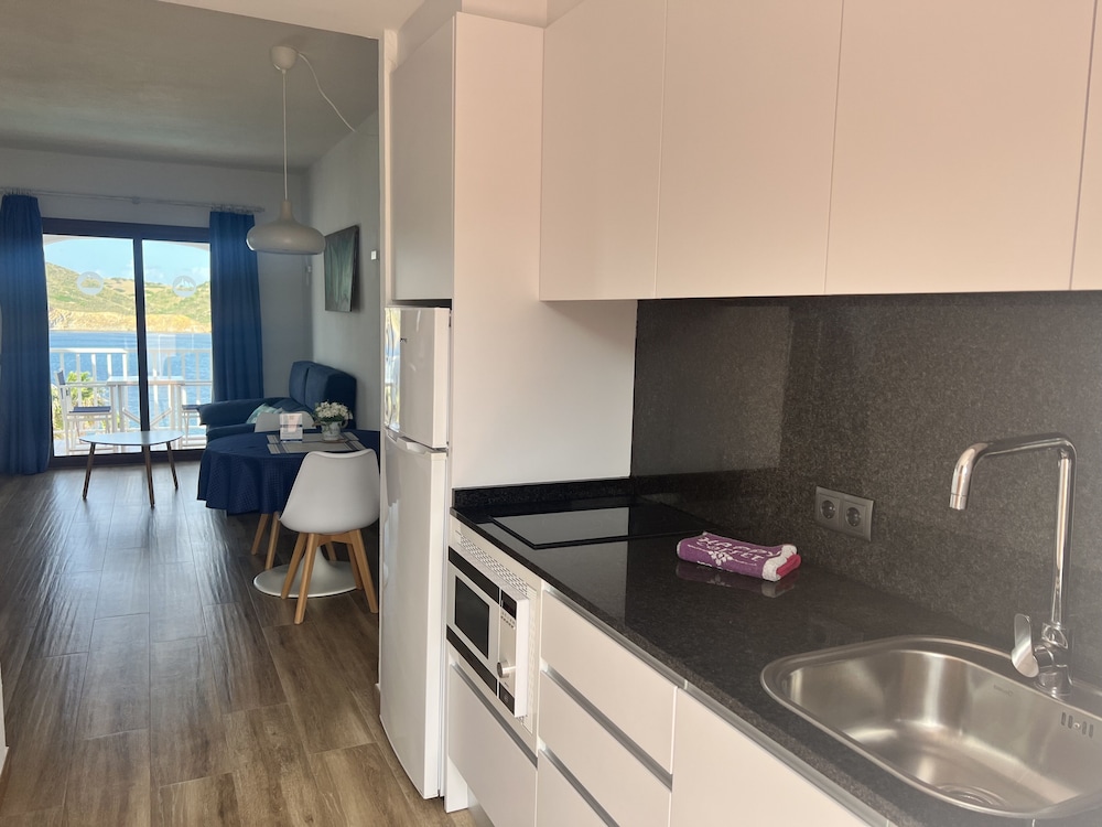 Panoramic Studio, Sea View, Tower (Adults only +16) photo 3