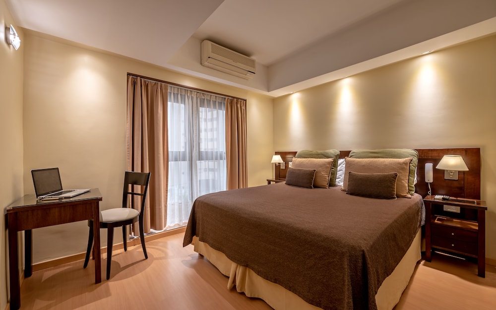 Premier Room