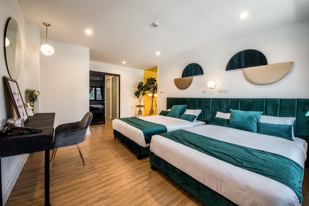 Junior Suite, Multiple Beds, Terrace, Garden Area photo 2