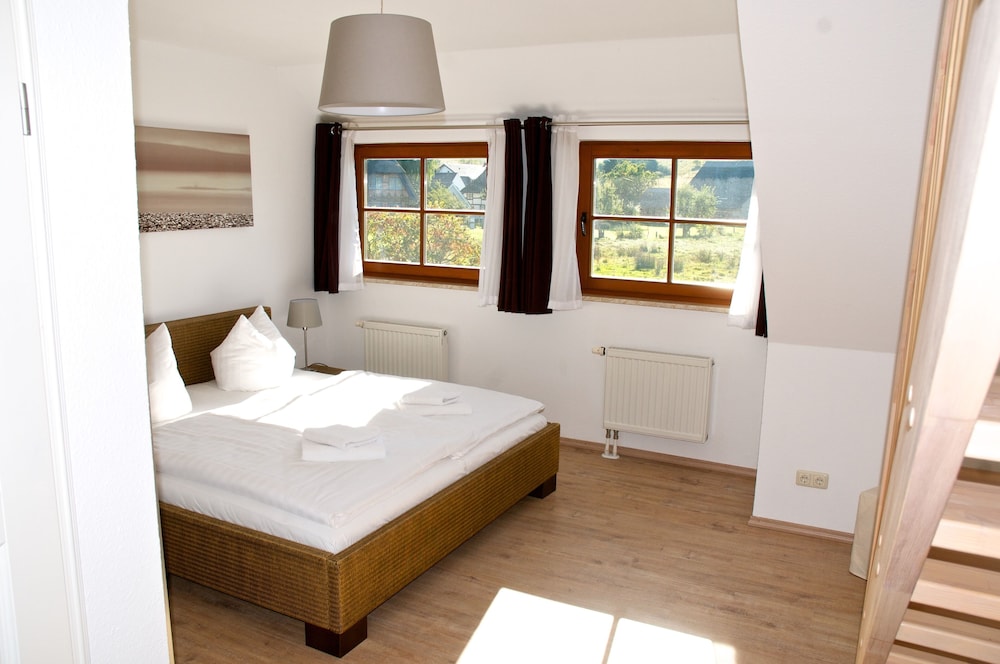 Comfort Duplex, 1 Bedroom, Balcony photo 2