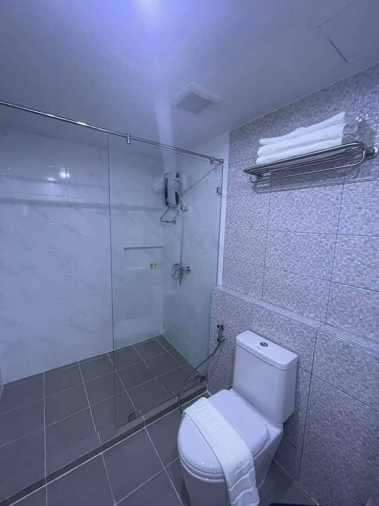 Standard Twin Room, City View photo 3