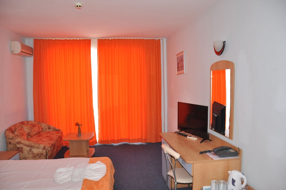 Twin Room, Balcony