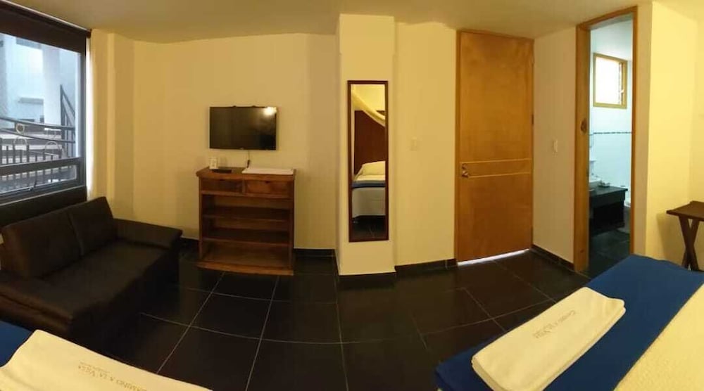 Exclusive Quadruple Room, 1 Bedroom, Ensuite, Courtyard View photo 3