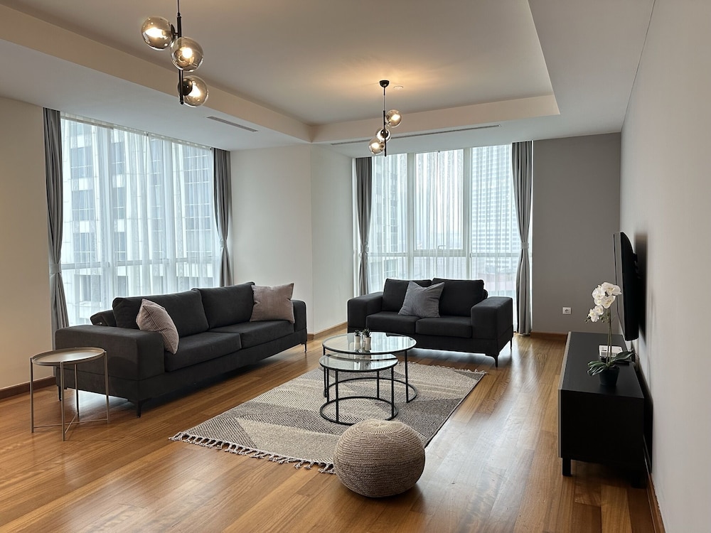 Standard Apartment, 3 Bedrooms, City View photo 1