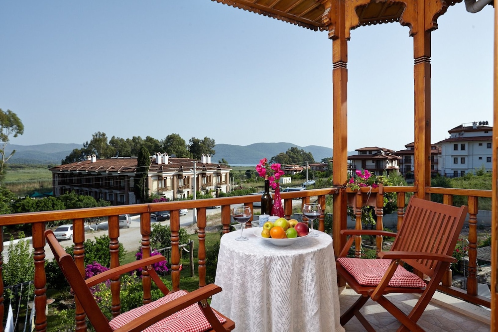 Luxury Villa, 3 Bedrooms photo 2