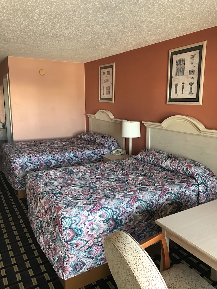 Standard Room, 2 Double Beds, Non Smoking