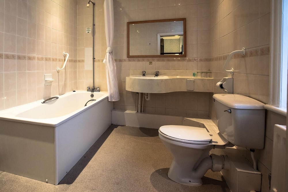 Standard Twin Room - Photo 5