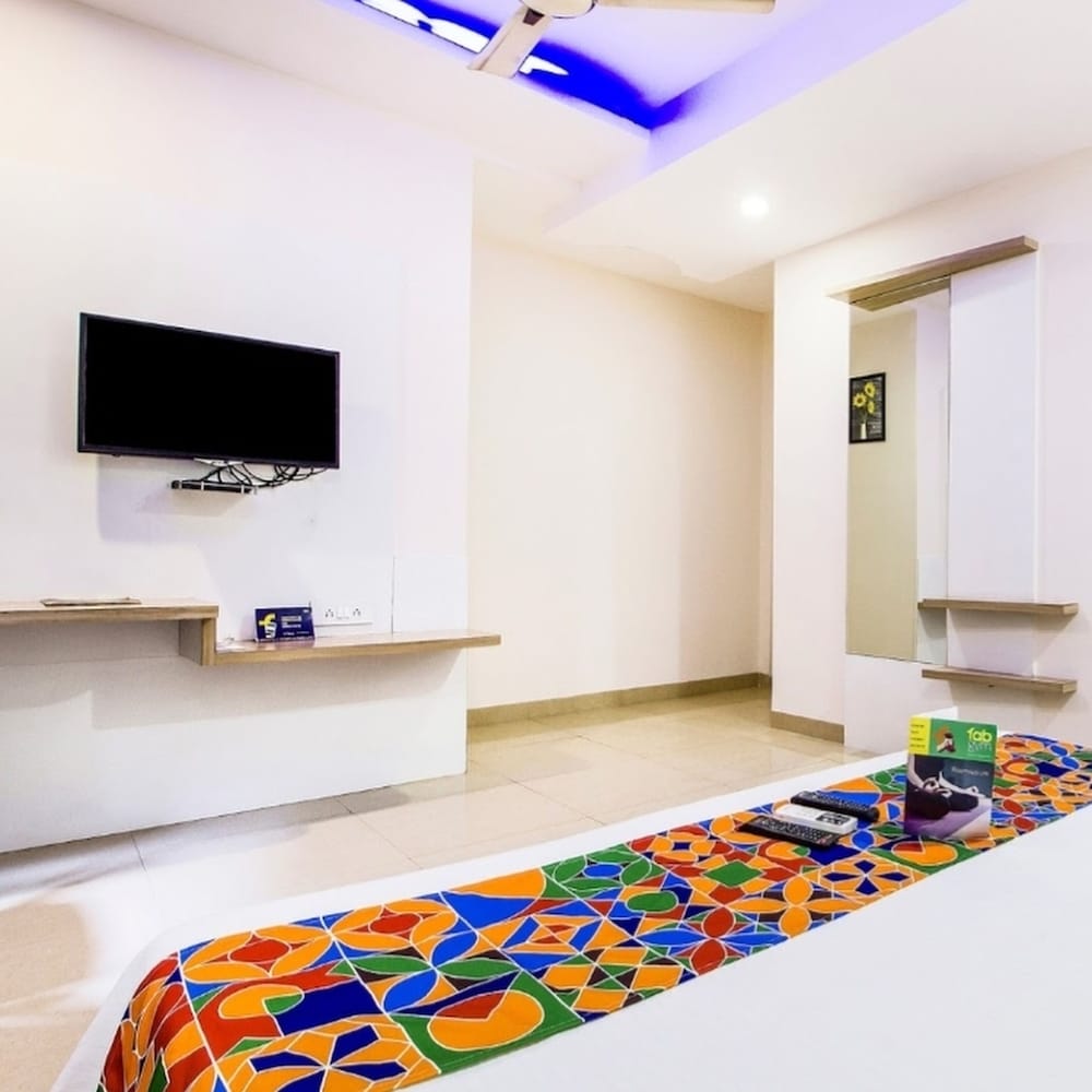 Executive Room - Photo 5