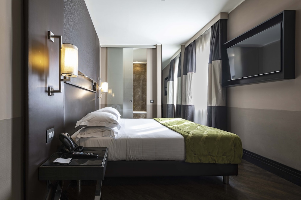 Executive Room photo 3