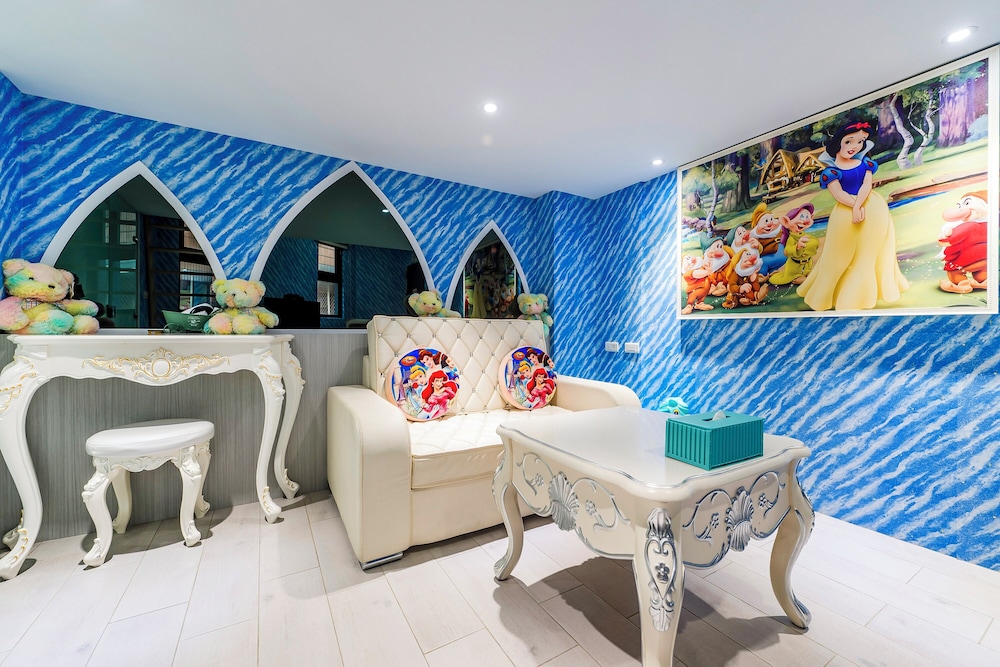 Standard Double Room - Photo 8
