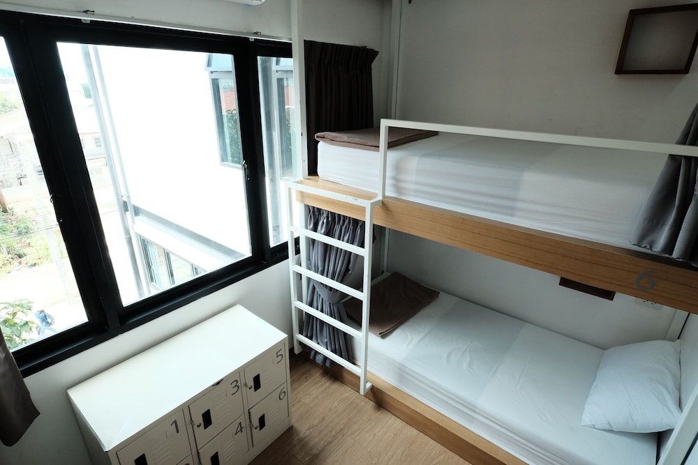 Standard Shared Dormitory, Women only photo 3